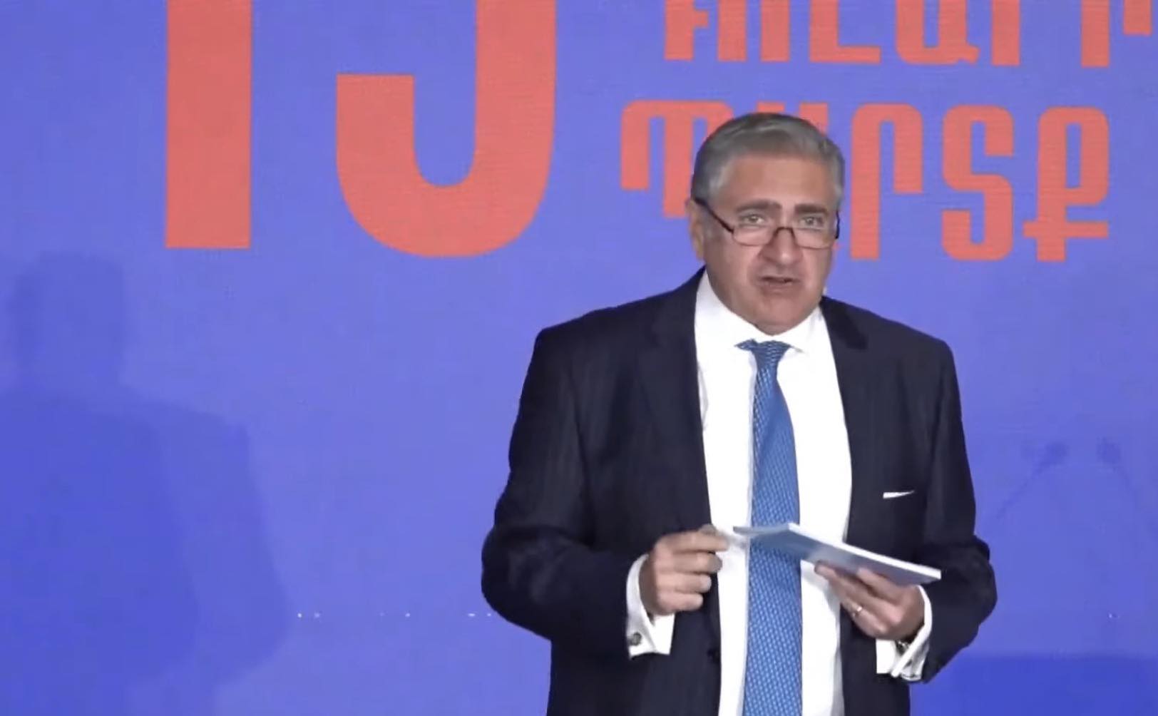 Մեկին աղջիկ ես տալիս, չես ասում, չէ՞, ի՞նչ ես անելու, հարցնում ես՝ ի՞նչ ես արել
