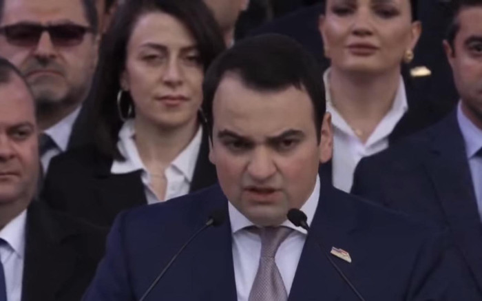 Միշտ հայտնվել են առաջնորդներ, ովքեր կարողացել են նորից ոտքի կանգնեցնել երկիրը