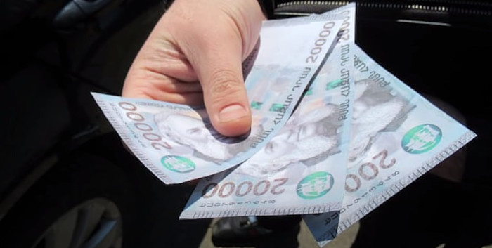Ի՞նչ եղավ, երբ ծաղկեփունջ գնեցին հուշանվեր 20 հազար դրամով