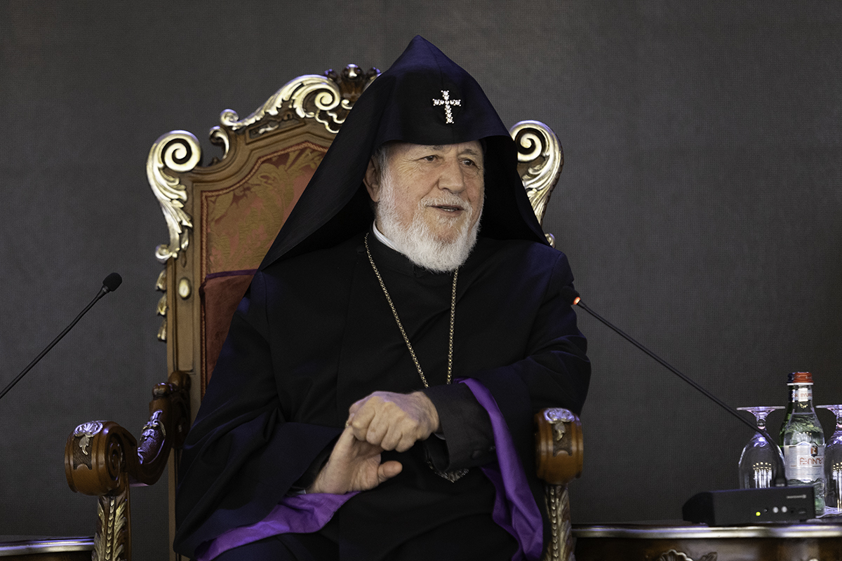 Քվեարկություն՝ հանուն խաչի ու մկրտության
