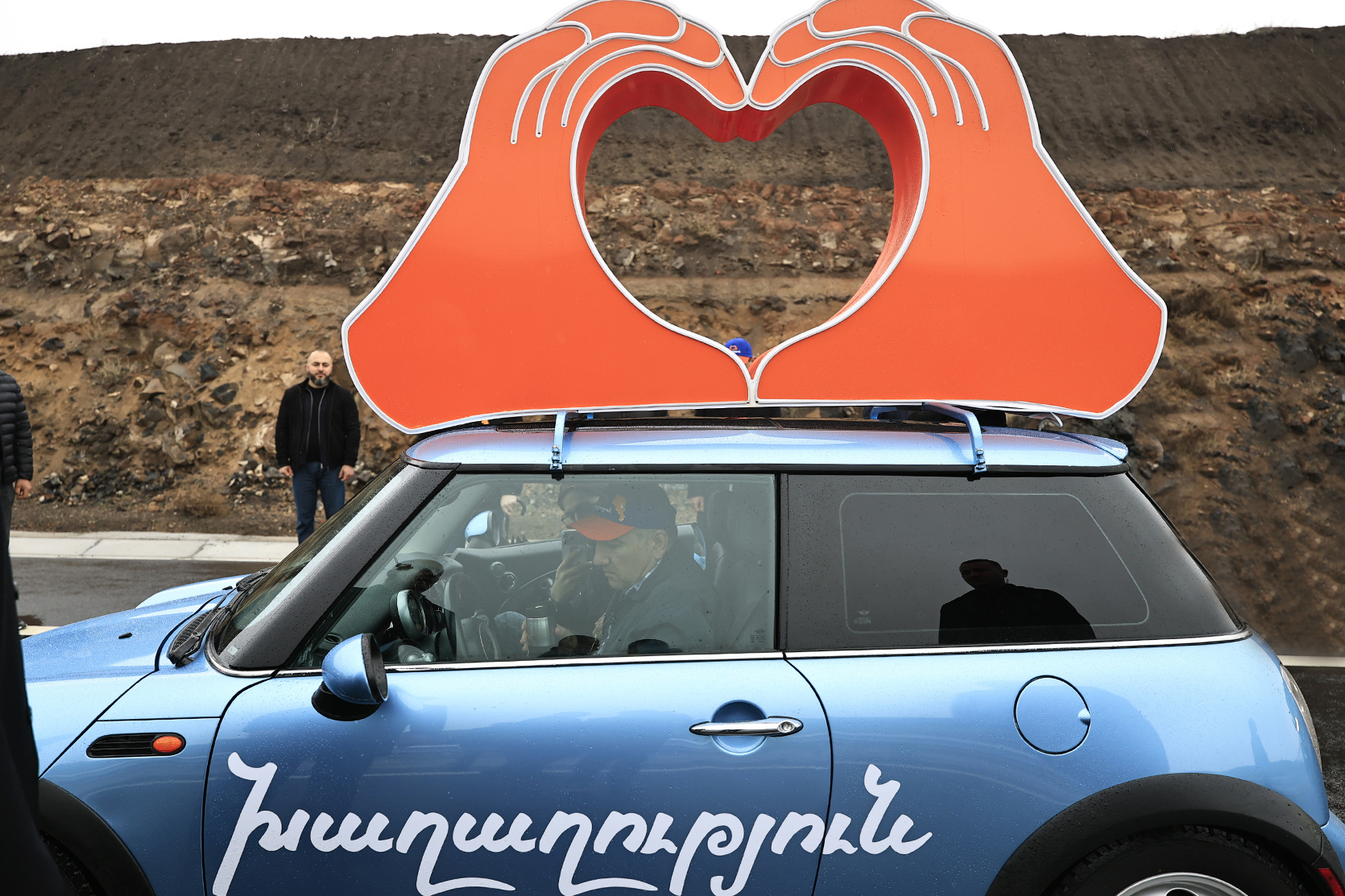 Թույլ տան և հանգիստ թողնեն. ՔՊ նախընտրական ծրագրի հիմնական ասելիքը