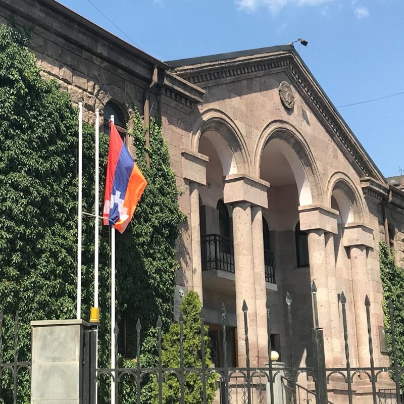 Արցախի պետնախարար Նժդեհ Իսկանդարյանն ահազանգում է