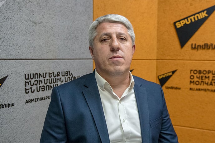 «Հրապարակ». Ամոթալի է ՀՀ որեւէ տարածք` լինի ուղի կամ այլ միավոր, կոչել երրորդ պետության նախագահի անունով