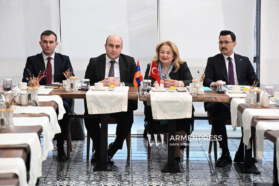 ԱՄՆ դեսպանատան անդրադարձը Կարսում տեղի ունեցած հայ և թուրք պաշտոնյաների հանդիպմանը