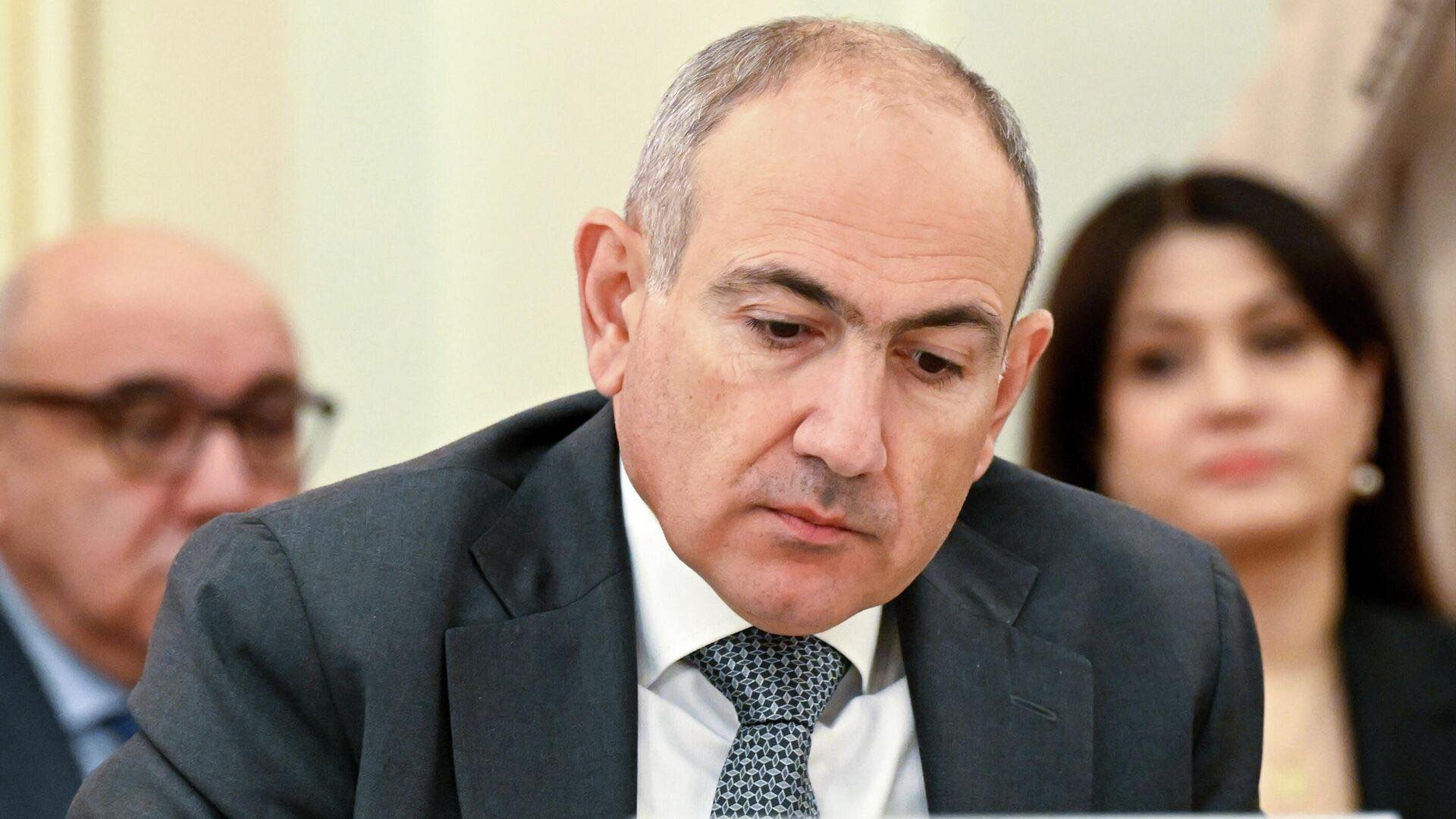 «Կգանք Մակրոնի մոտ խայտառակ կանենք»
