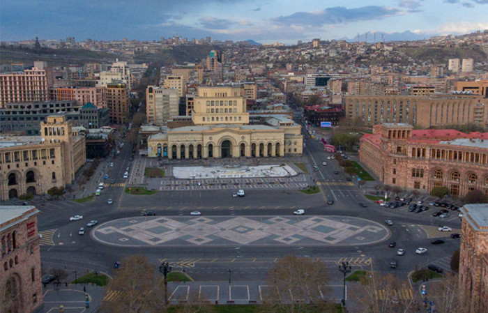 Մայիսի 1-ին միջոցառումներով պայմանավերված՝ Հանրապետության հրապարակը և հարակից փողոցները փակ կլինեն