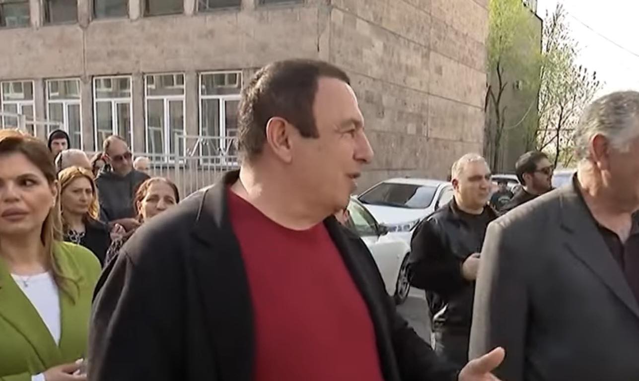 Սա ասում եմ, որ չասեն՝  Ծառուկյանն ընկել է փողոց-փողոց, որ ինքը դառնա վարչապետ