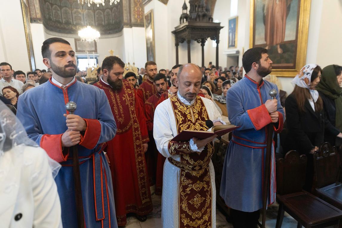 Եկեղեցու ընտանիքը համալրվեց յոթ նոր քահանաներով