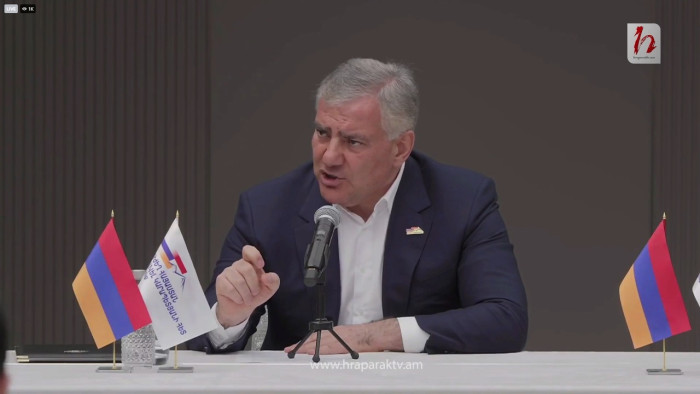 Պամպերսները հագած վախենո՞ւմ են մի ստորագրություն դնել ՀԱՊԿ-ից դուրս գալու