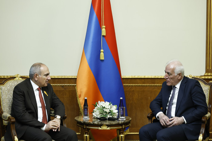 Քարոզարշավից առաջ․ Կայացել է վարչապետ Փաշինյանի և նախագահ Խաչատուրյանի հանդիպումը