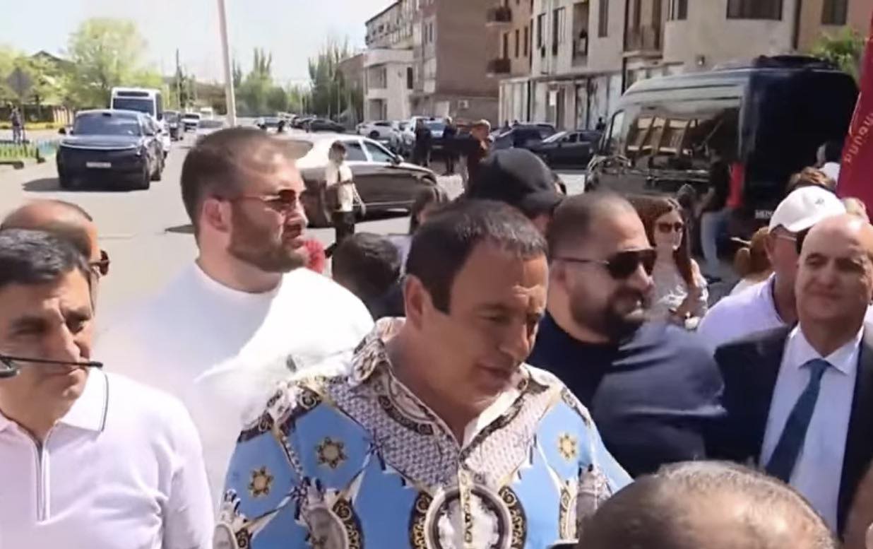 Թող ցույց տան այդ փաստաթուղթը