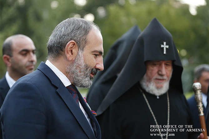«Հրապարակ». Եկեղեցու թեմայի վրա վետո են դրել