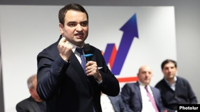 Շենգավիթցիները հյուրասիրությամբ ընդունեցին Ուժեղ Հայաստան դաշինքին, ի դեմ Նարեկ Կարապետյանի
