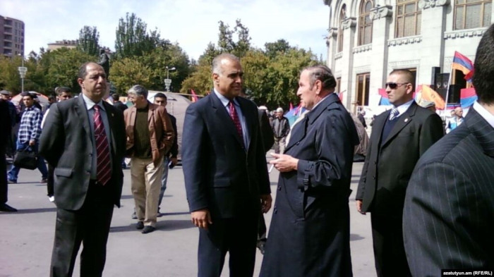 Ի՞նչն է «միավորում» Լեւոն Տեր-Պետրոսյանին, Րաֆֆի Հովհաննիսյանին եւ Զարուհի Փոստանջյանին