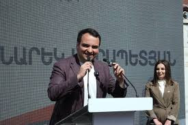 Իդա օրն պադմագան օրը... Ձեր ցավը տանիմ. Նարեկ Կարապետյանը դիմեց քաղաքացիներին