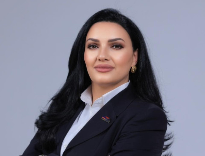 «Հրապարակ». 90-ականներին գիտեինք, որ կար Արցախ, ունեինք ուժեղ բանակ, հիմա ի՞նչ ունենք