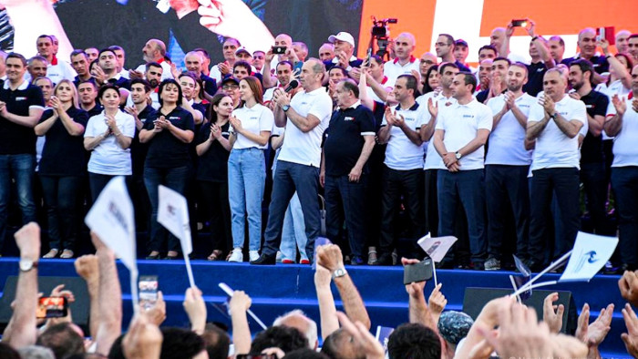 #Ուղիղ․ Ռոբերտ Քոչարյանն ու իր թիմակիցները մեծ հանրահավաք են անում