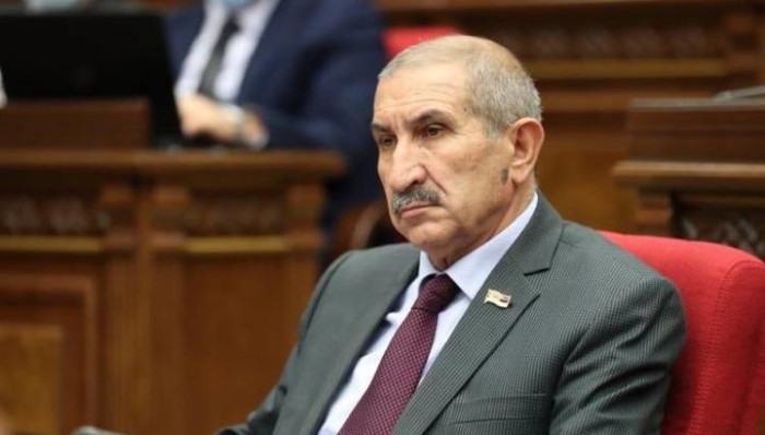 «Հրապարակ»․ Թե բա՝ ծիրանն էլ կփակենք, ջհանդամին փակեք` մեր մոտ կէժանանա, ծիրանի արաղ կքաշենք
