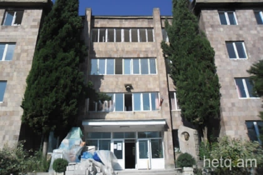 Իջևանի քոլեջում հակամարտությունը խորանում է