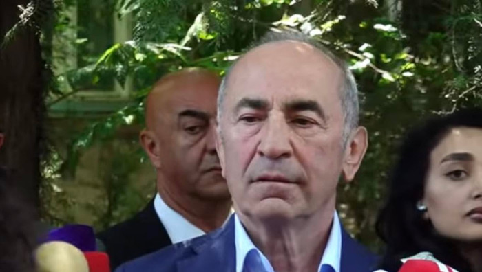 «Если он не уйдёт, это закончится очень плохо»