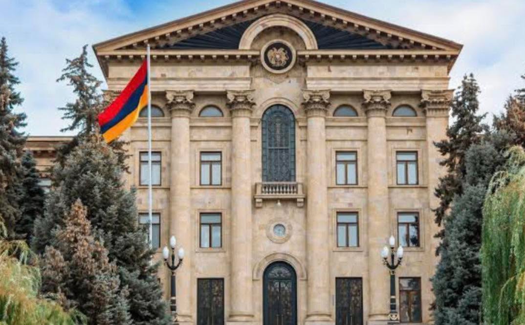 Ինչով պիտի պայմանավորված լինի մանդատ վերցնել-չվերցնելու հարցը
