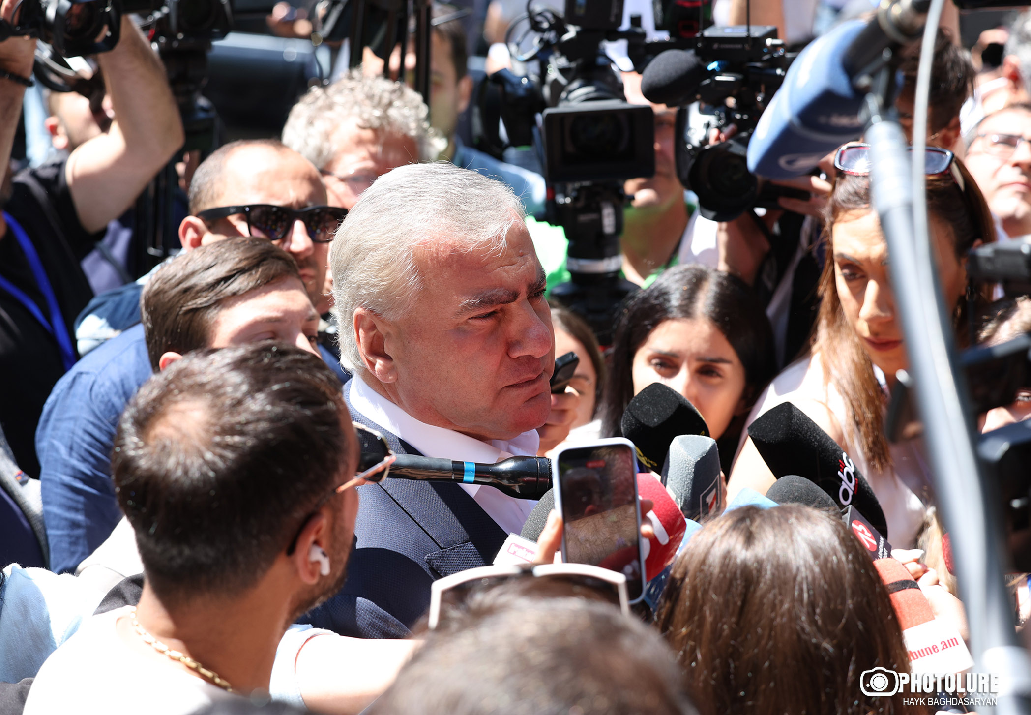 Отказ от мандатов не вызовет политического кризиса