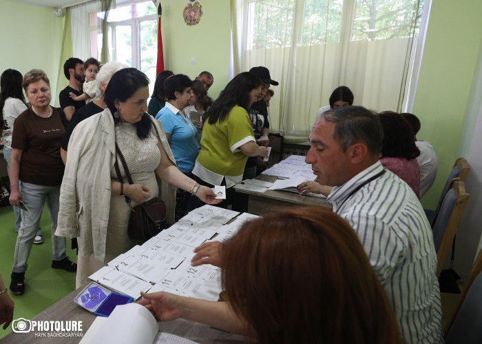 Մարդիկ հոգնել են քաղաքականությունից