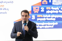 ԿԸՀ-ն դեռ ձայների վերահաշվարկ է անում․ Նարեկ Կարապետյանը հեգնում է