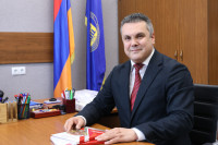 Դեկանին աշխատանքից ազատել են` հայացքների պատճառով