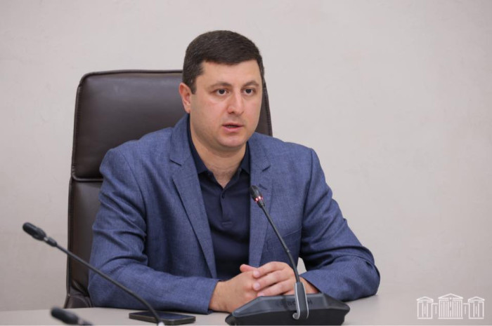 «Քո նմաններին կյանքն արդեն ապտակել ու համապատասխան տեղ է ուղարկել». Տիգրան Աբրահամյան
