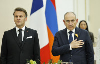 Մակրոն, լսո՞ւմ ես