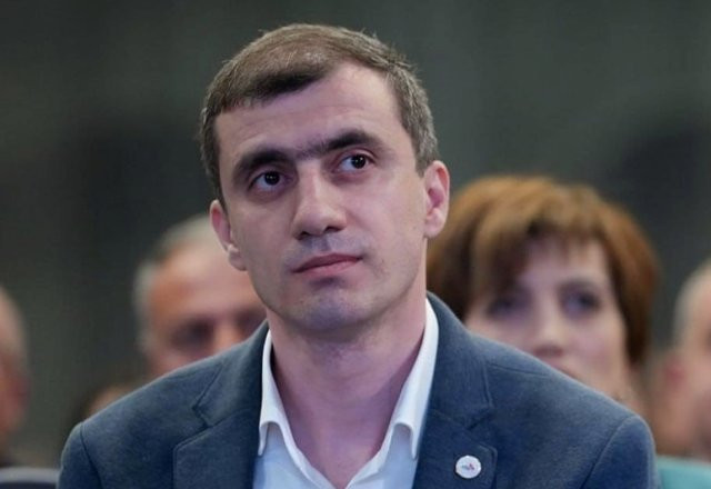 Քաղաքապետարանն անհիմն պարզաբանում է տվել հերոսների նկարների հեռացման դեպքի առնչությամբ