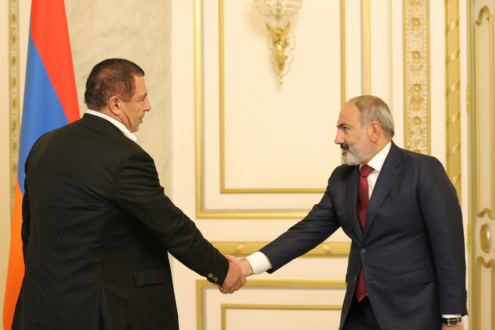 10 օր պեռաշկի կերանք, հիմա կարելի է շերեփով սեւ իկրա լափել