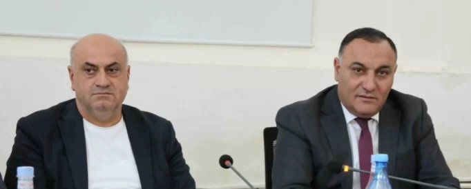 Արթիկի փոխքաղաքապետը հեռացավ՝ ակնարկելով կադրային կռիվների մասին