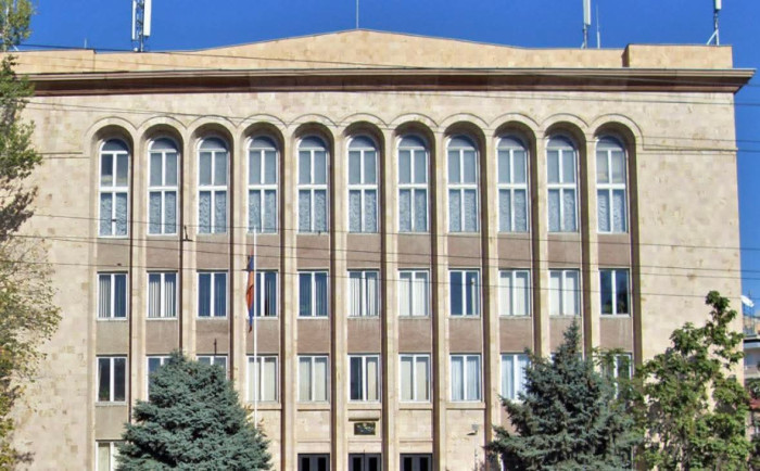 Ակնհայտ է, որ վերևից հրահանգ է իջեցվել
