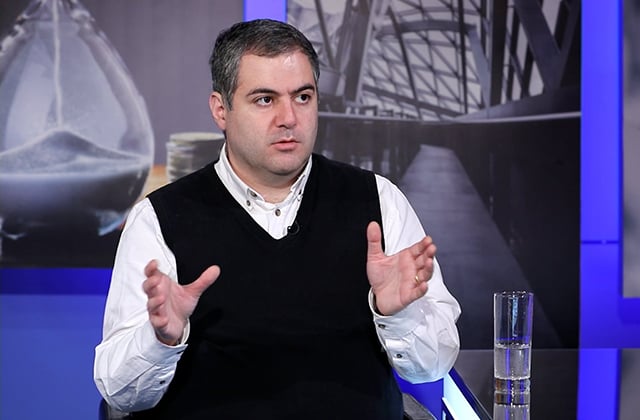 «Հրապարակ». Ֆոն դեր Լայենը թոզ էր փչում հայ հանրության աչքերին
