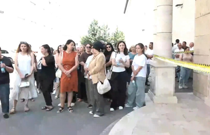 «Մուլտի տաբակի» աշխատակիցները ոտքի են կանգնել