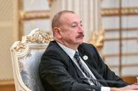 Песков назвал ошибочной позицию Алиева по Украине