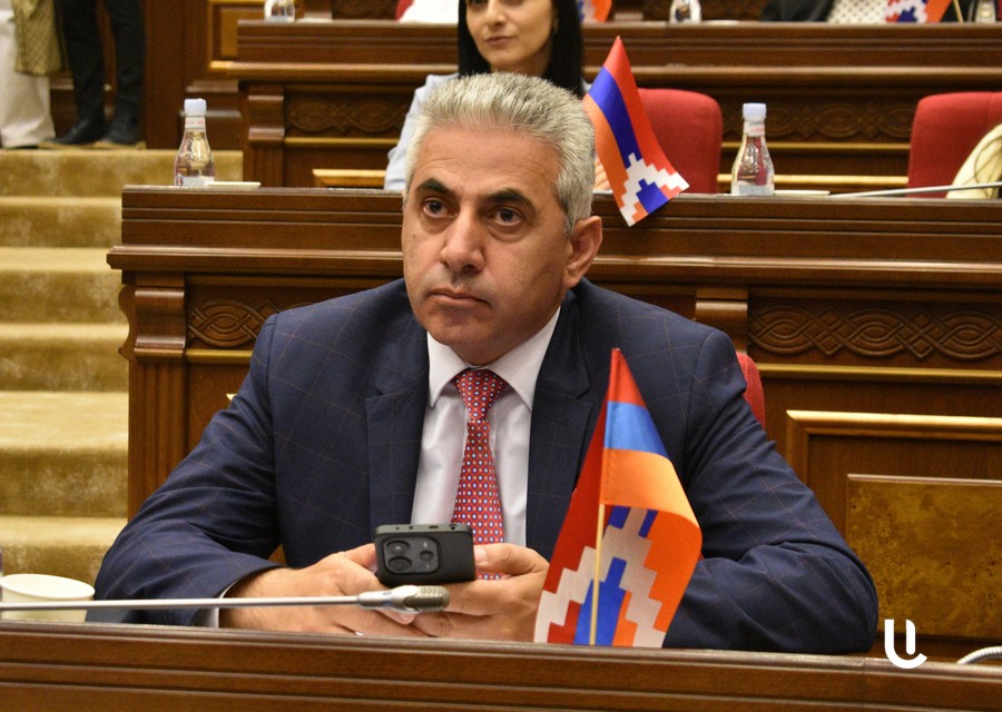 «Հրապարակ»․ Ինքնաբացարկի դիմումները համաձայնեցված կամ կուսակցության որոշումներով հետագա պայքարին միտված որոշումներ են
