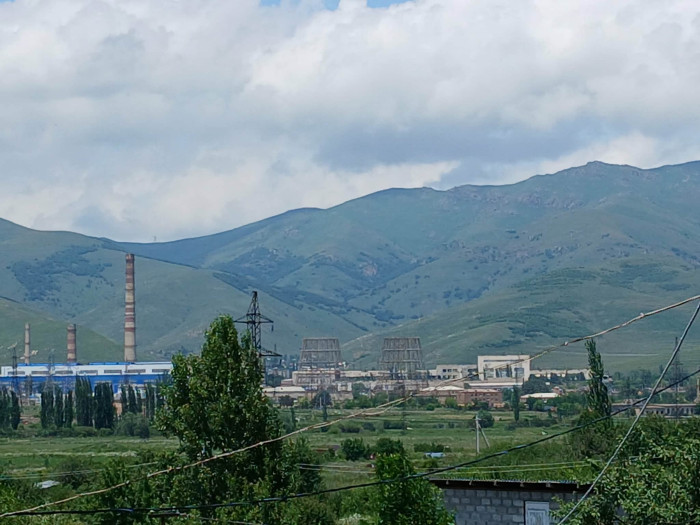 «Հրապարակ». Արդյունաբերական գիգանտից կմախքն է մնացել