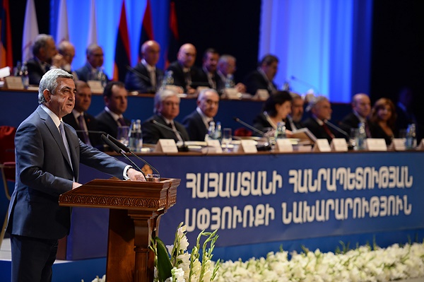 Ո՞վ է հրավիրել Հայաստան-Սփյուռք համաժողովի հյուրերին՝ Հրանո՞ւշը, վարչապե՞տը, թե՞ Մանանան