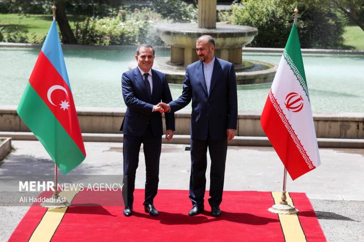 Իրանի և Ադրբեջանի ԱԳ նախարարները քննարկել են իրավիճակը տարածաշրջանում