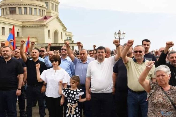 Վեկտորը աշխատում է իրեն տրված կոորդինատով