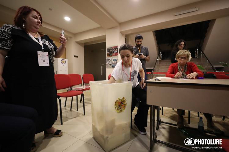 Հայաստանի 3 մեծ քաղաքներում քաղաքացիները քվեարկել են ՔՊ-ի դեմ, սակայն Փաշինյանը զավթել է իշխանությունը
