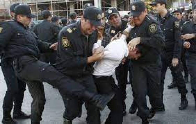 Ադրբեջանցի ոստիկանը ուժ է գործադրել անչափահասի նկատմամբ․ ի՞նչ է հայտնի