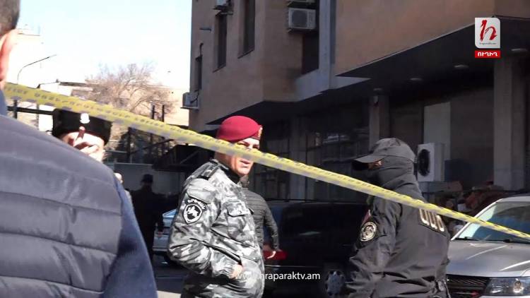 ՔՊ-ի գրասենյակի մոտ ռումբ կա տեղադրված․ տեղում է ոստիկանապետը