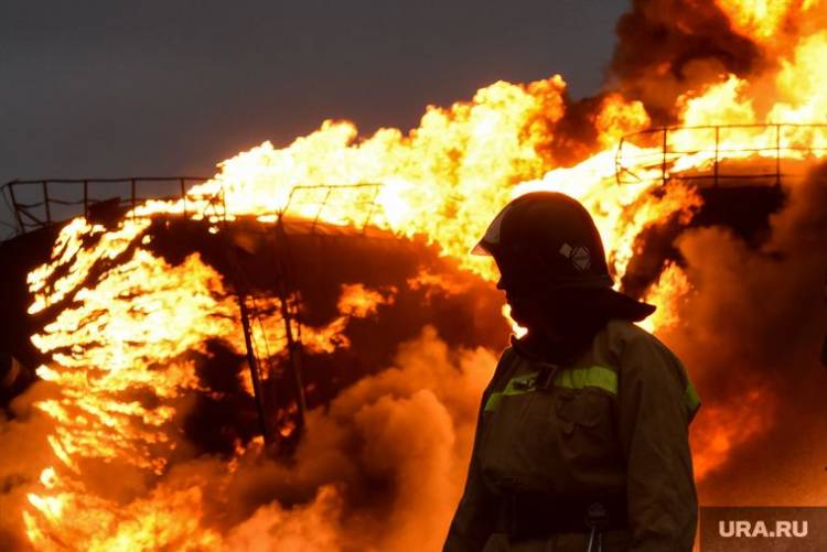 ՌԴ-ում նավթի գործարան է այրվում (տեսանյութ)