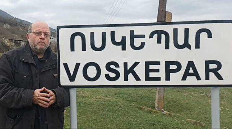 Արգելել են Լեո Նիկոլյանի մուտքը Հայաստան. Նա «Զվարթնոցում» հացադուլ է հայտարարել