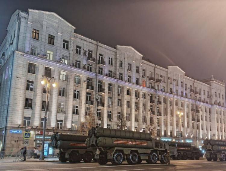 Գիշերը Մոսկվայի փողոցներում ռազմական տեխնիկա է հայտնվել 
