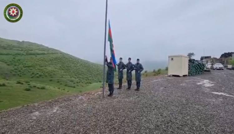 Ադրբեջանն իր դրոշը բարձրացրեց Տավուշում (տեսանյութ)